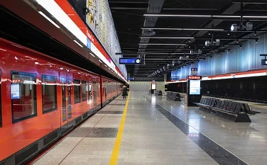 Mit kell fontolóra venni a metróállomás lineáris lámpáinak kiválasztásakor?